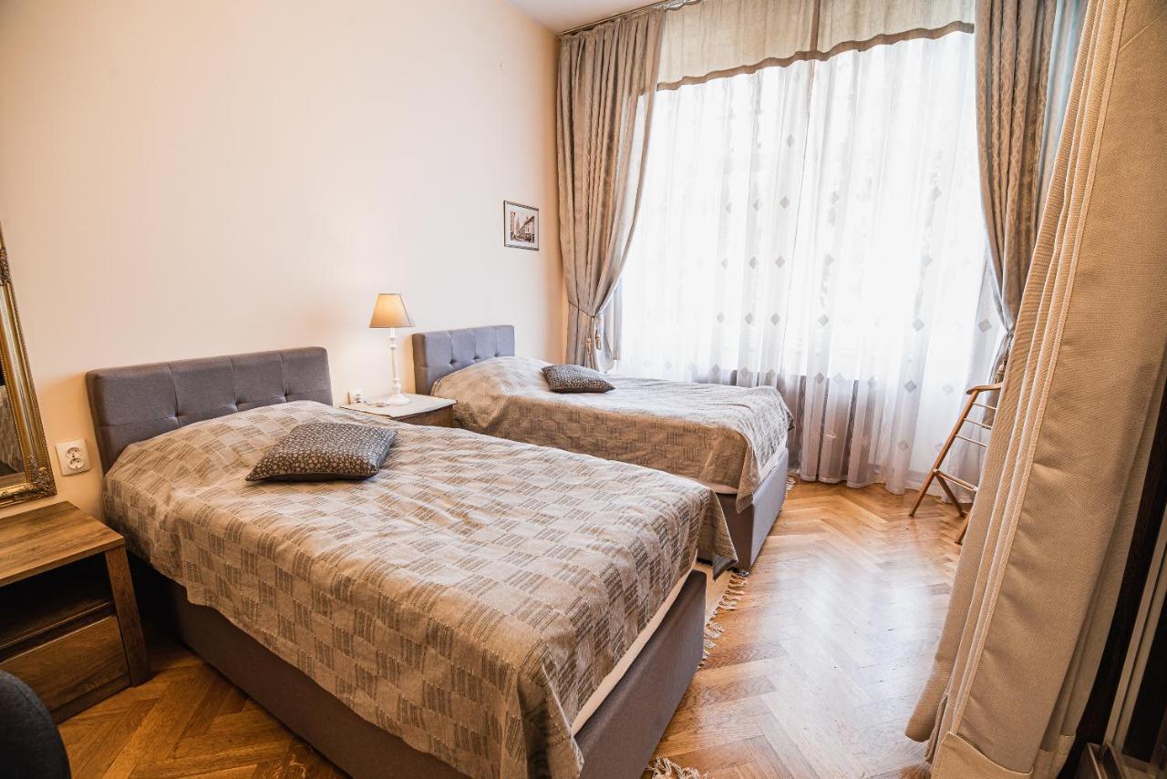 Guest House Veronika Kocevje Ngoại thất bức ảnh
