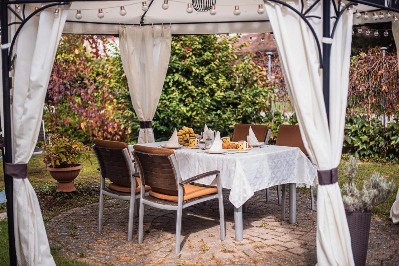Guest House Veronika Kocevje Ngoại thất bức ảnh