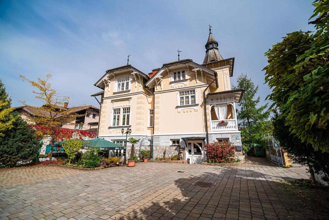 Guest House Veronika Kocevje Ngoại thất bức ảnh