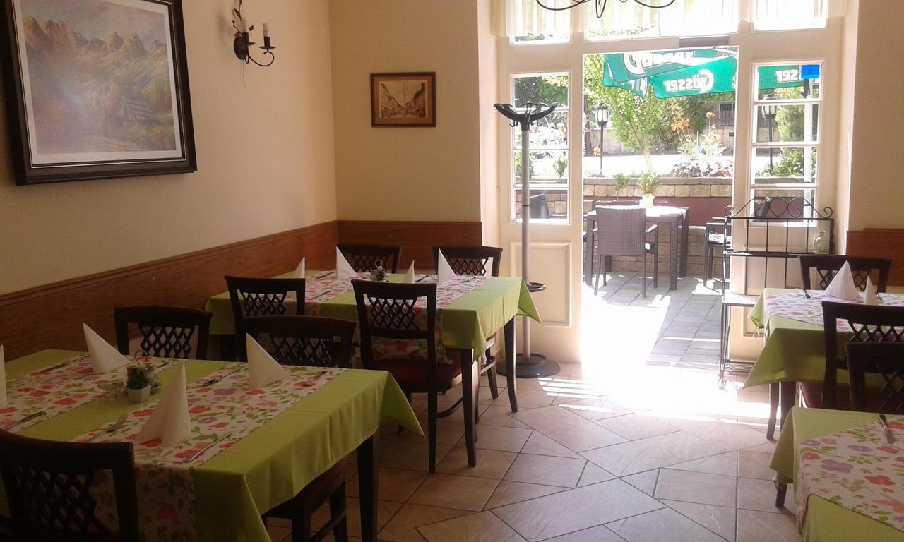 Guest House Veronika Kocevje Ngoại thất bức ảnh