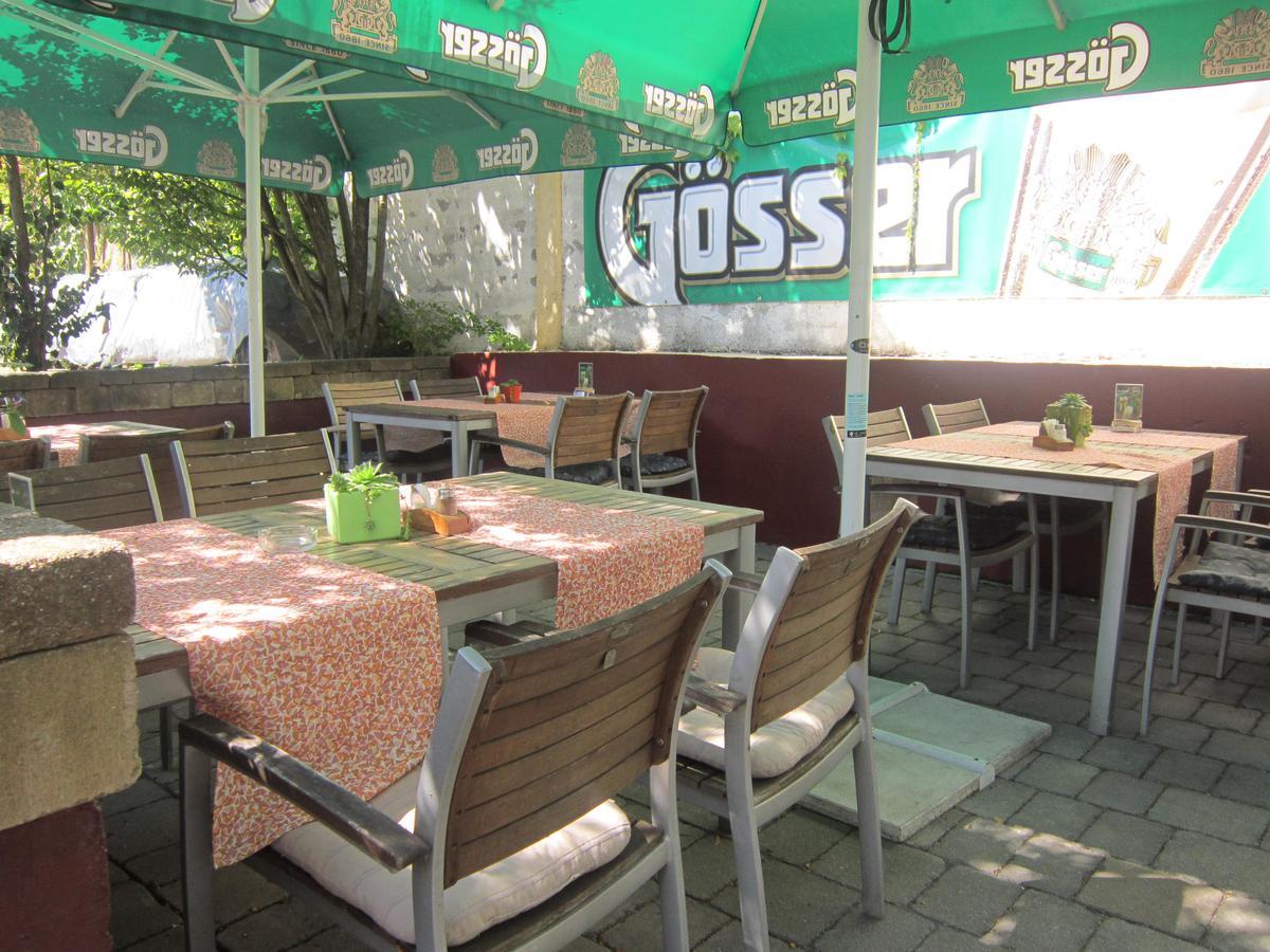 Guest House Veronika Kocevje Ngoại thất bức ảnh